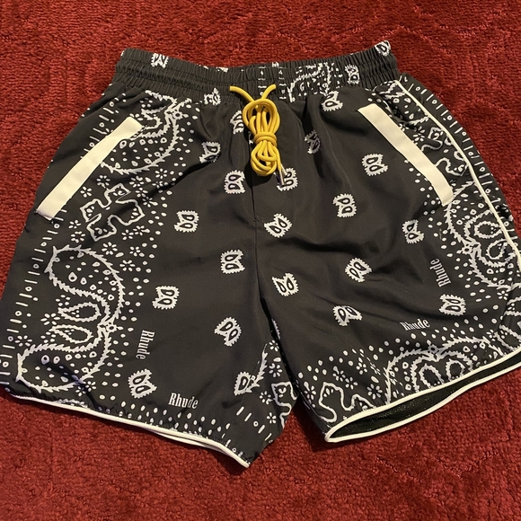 Rhude Mens Shorts - Picture 1 of 2